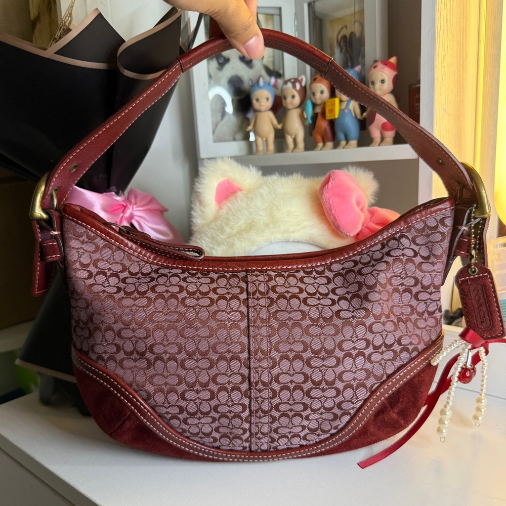 Vintage Y2K Coach Burgundy Suede Shoulder Bag ♥️
